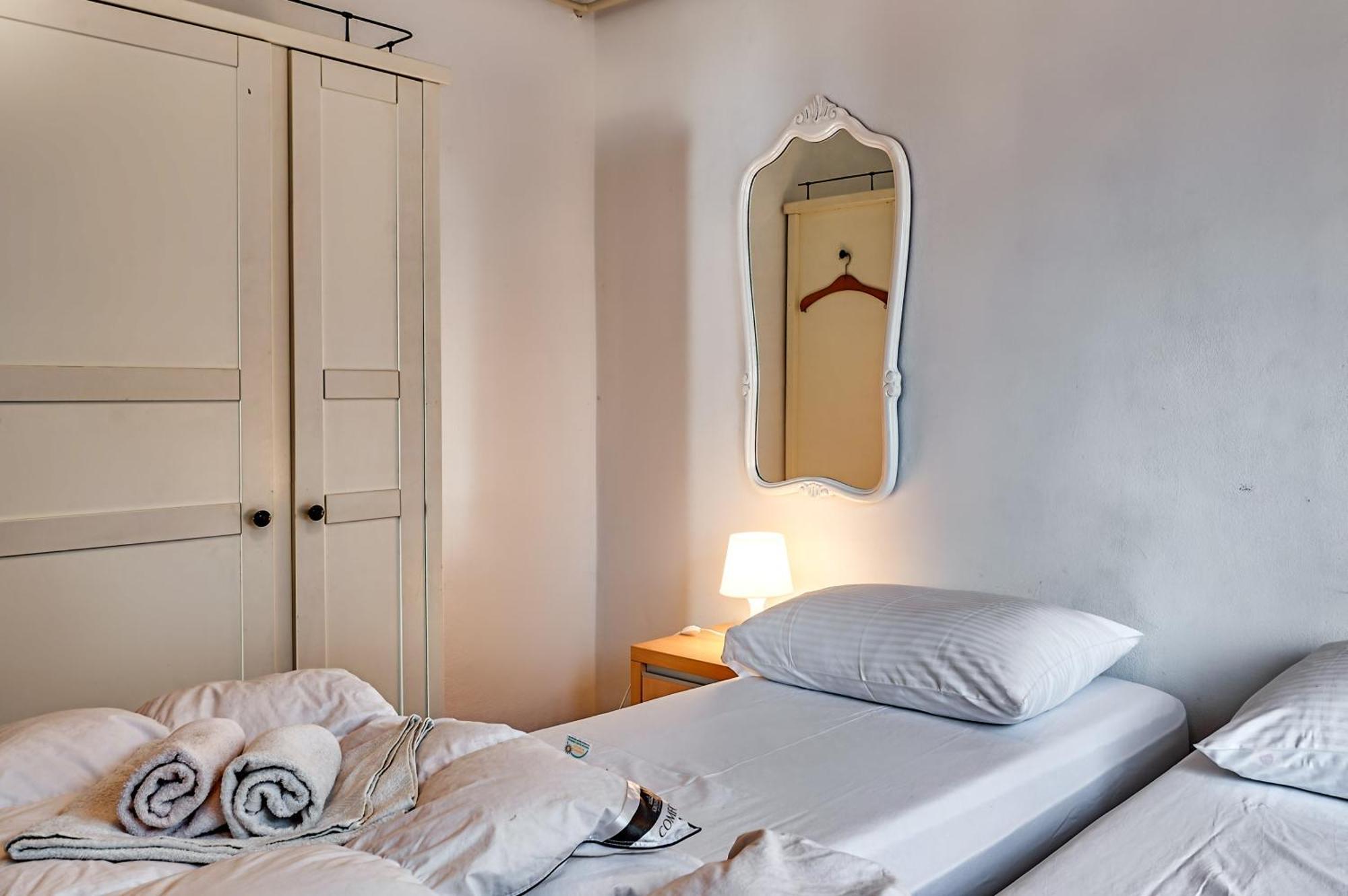 Apartmani Frlan Ii. 卡斯塔 外观 照片