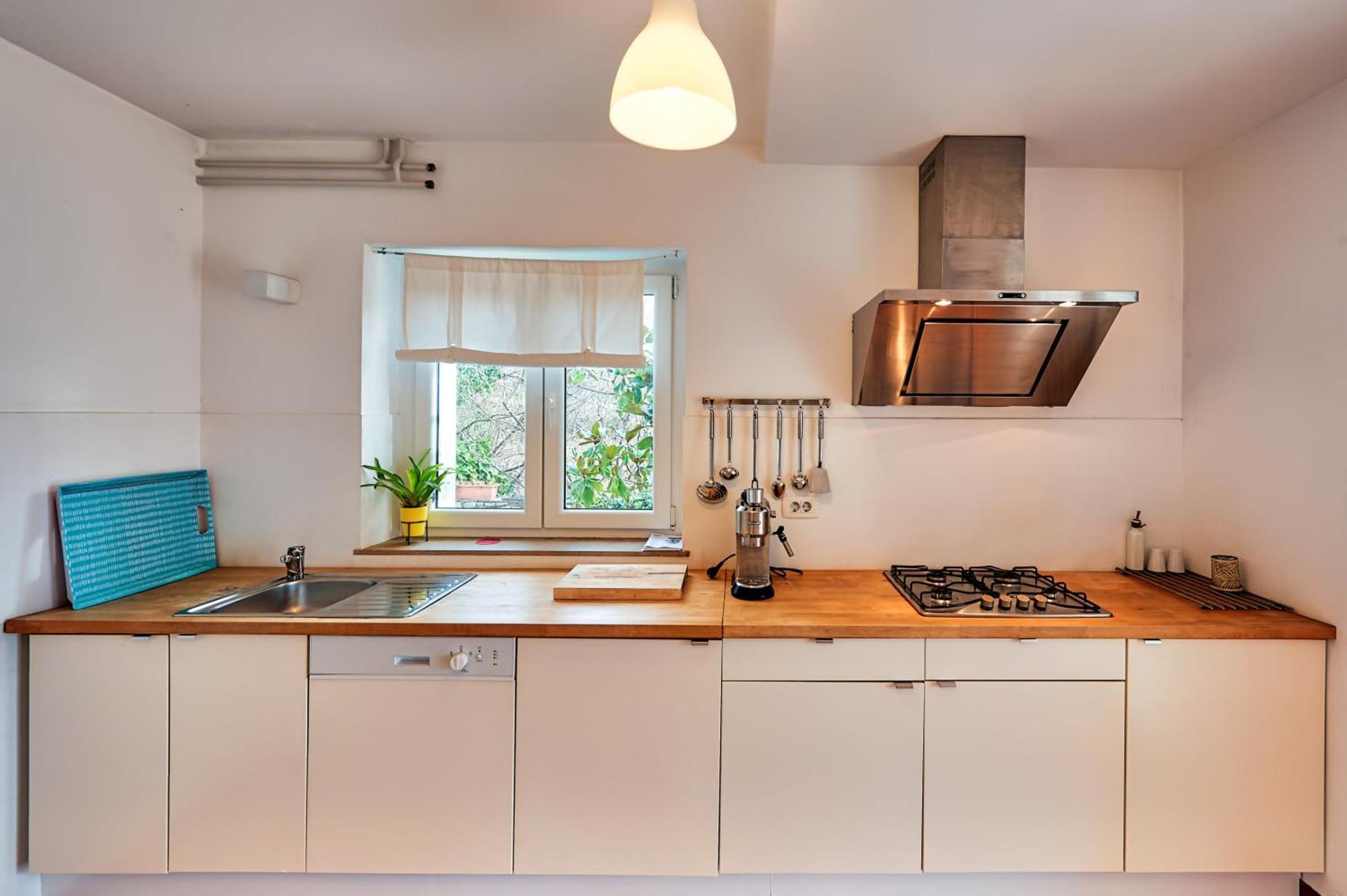 Apartmani Frlan Ii. 卡斯塔 外观 照片